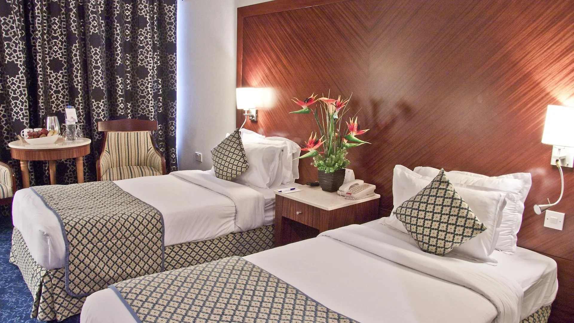Regent Palace Hotel Dubai 4*,